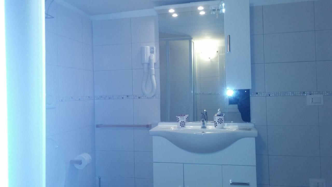 Casa Orchidea - The Fab Stay Brindisi Luaran gambar