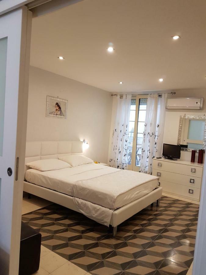 Casa Orchidea - The Fab Stay Brindisi Luaran gambar